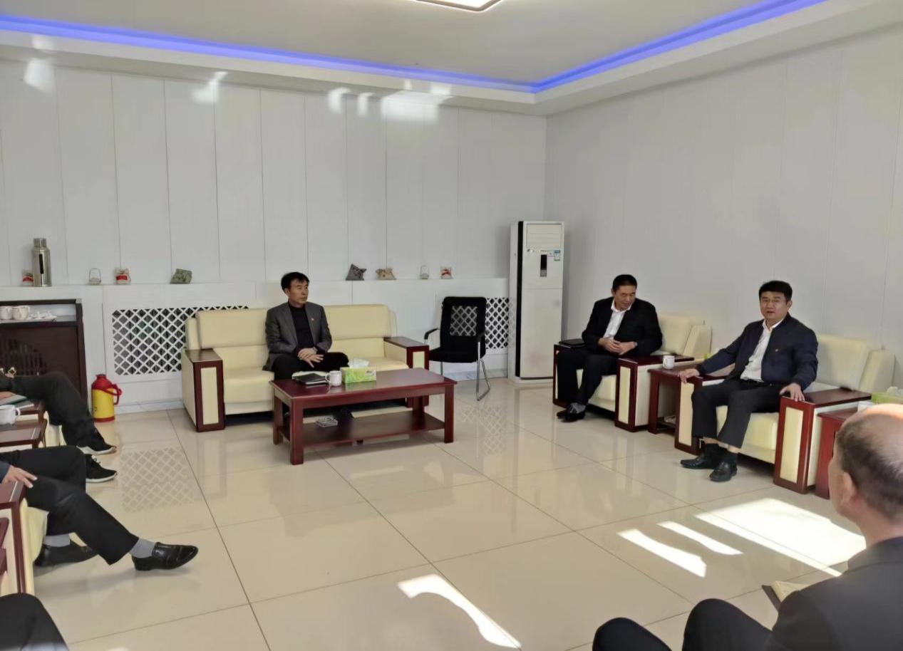 【学头脑 强党性 重实践 建新功】 大宝娱乐控股党委书记李文江带队至大宝娱乐机械调研指导事情